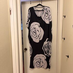 NWOT-Chic Black and White Rose Midi Dress